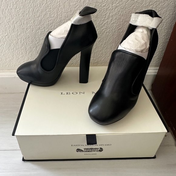 PRICE DROP NWT $80 Leon Max | Black Vested Leather Pump - sz 8.5 - Picture 3 of 5